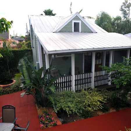 Five Continents Bed And Breakfast New Orleans Room photo