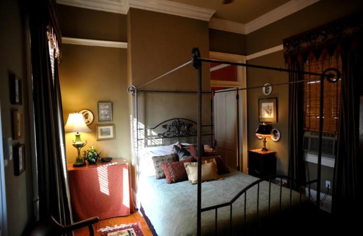 Five Continents Bed And Breakfast New Orleans Room photo