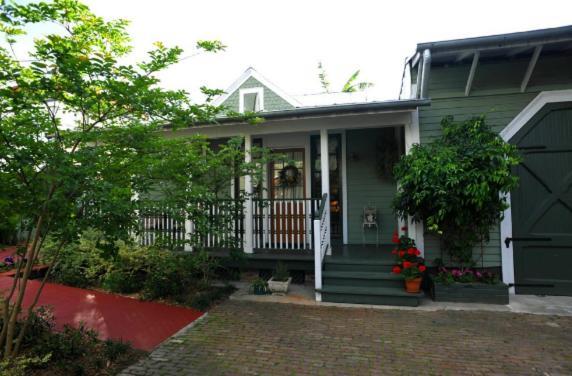 Five Continents Bed And Breakfast New Orleans Exterior photo