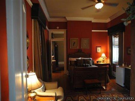 Five Continents Bed And Breakfast New Orleans Room photo