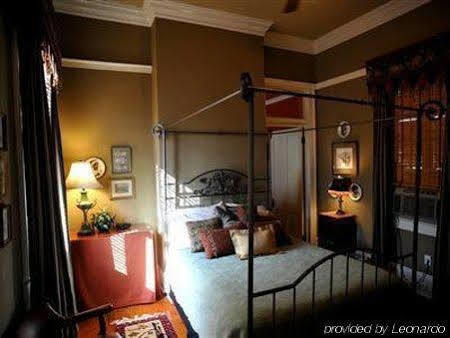 Five Continents Bed And Breakfast New Orleans Exterior photo
